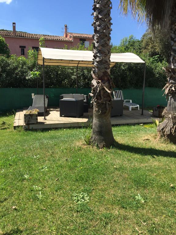 Le Mas Du Bijou Bleu Puget-sur-Argens Exterior foto
